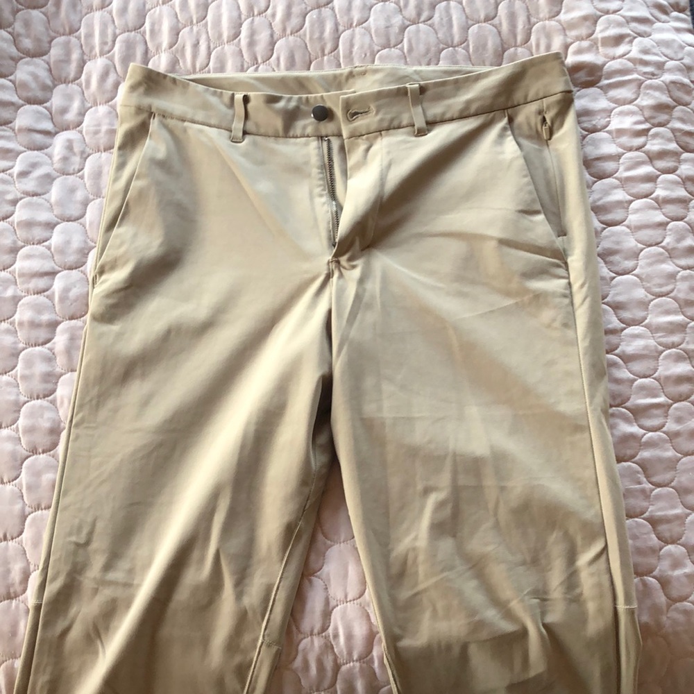 Lulu Lemon khaki pant. Very stretchy.